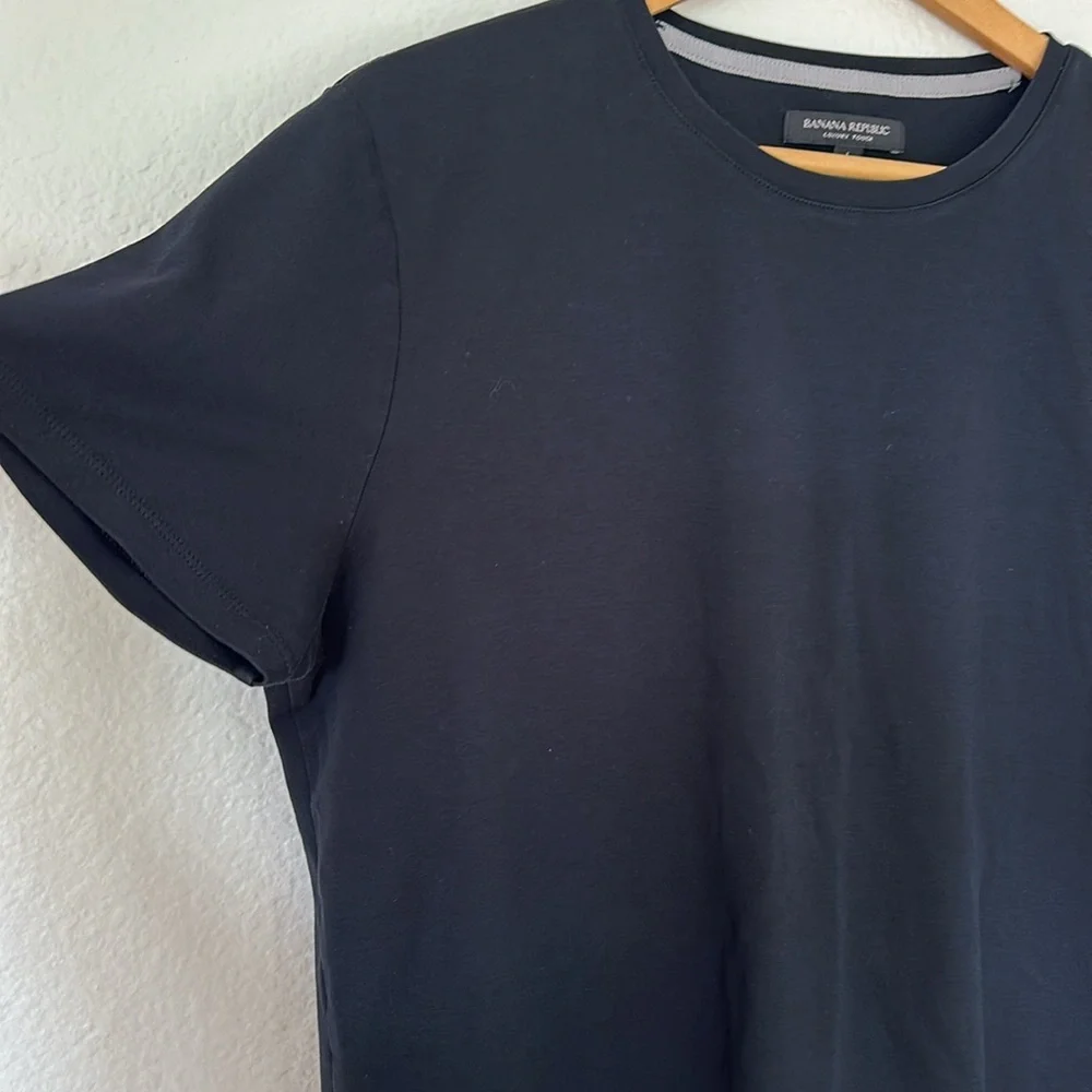 Banana Republic Men's Black Shirt